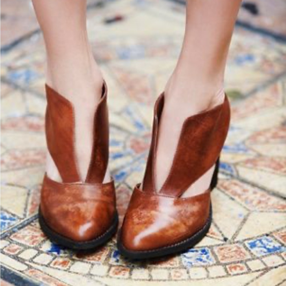 Free people Jeffrey Campbell v-cut ankle boots high heels size 9 - Picture 1 of 4